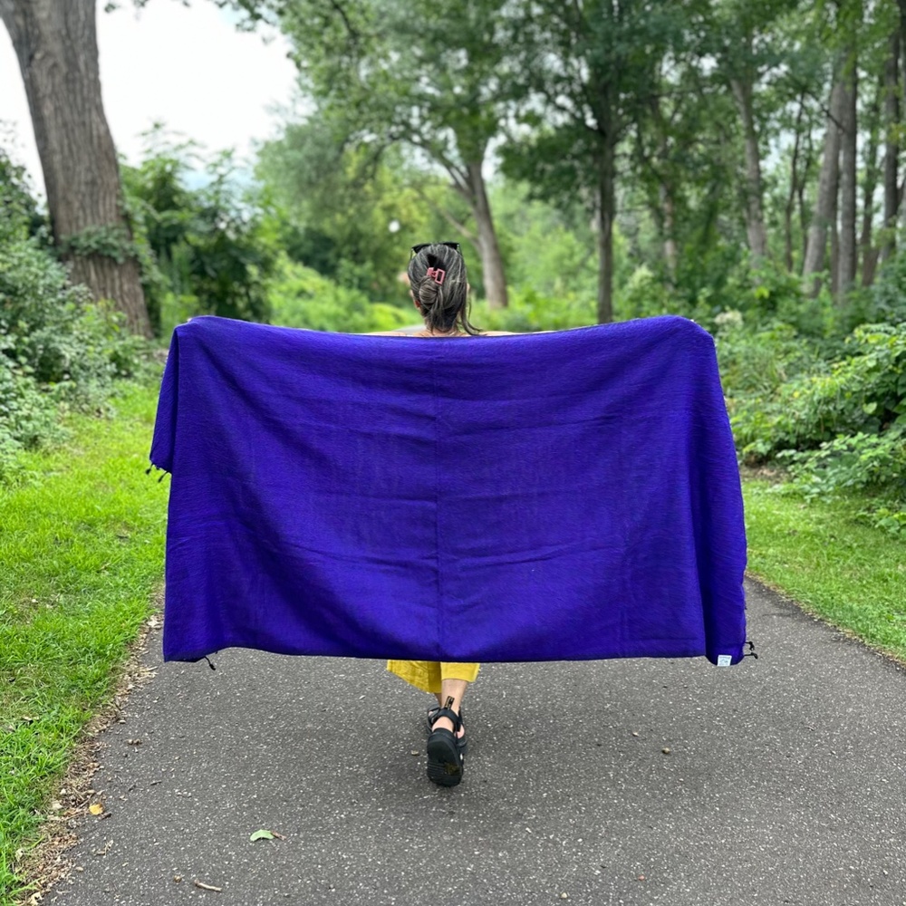 Himalayan yak wool shawl/wrap/scarf/blanket handmade in Nepal. Warm Soft Light.